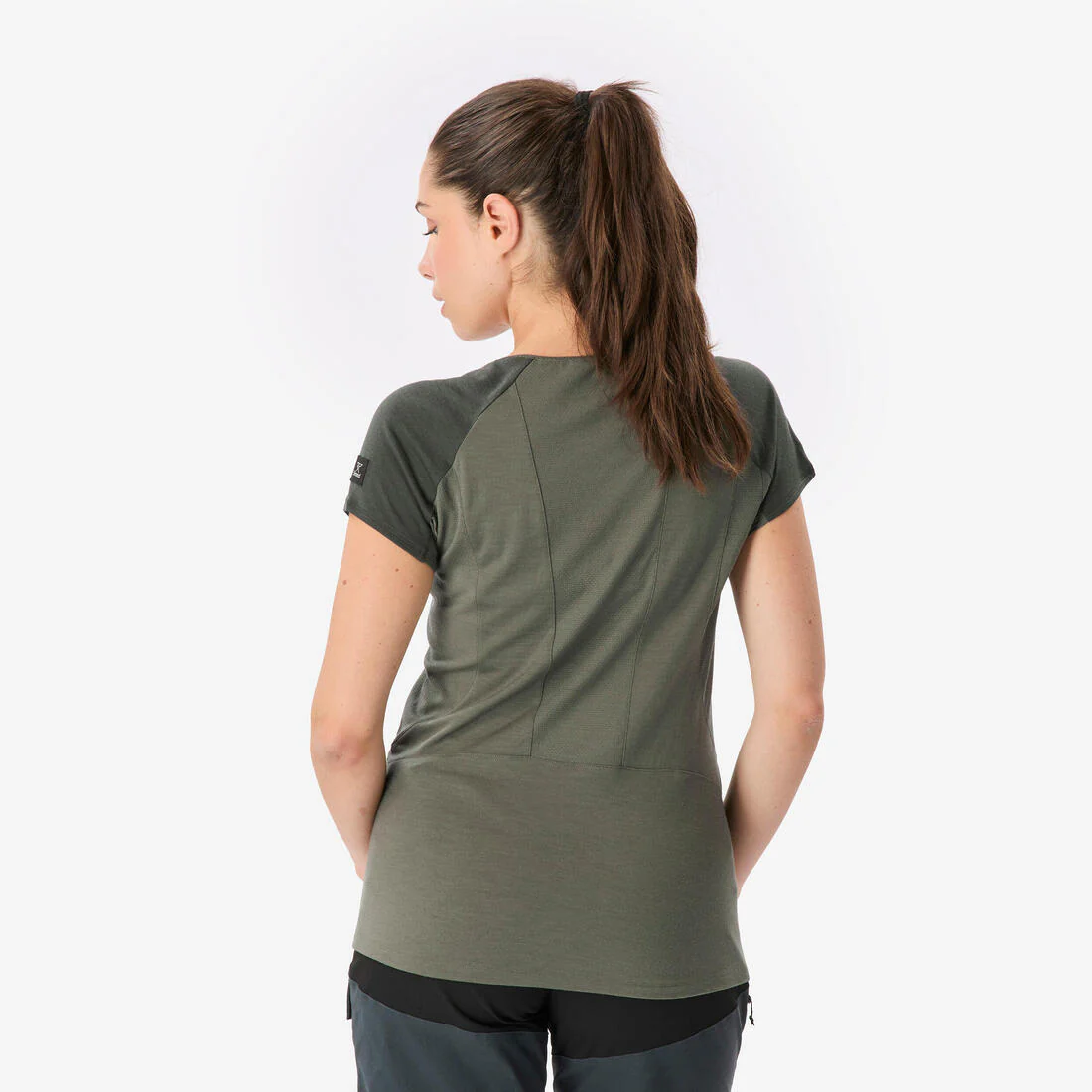 Playera de trekking de manga corta de lana merina para mujer MT500 - Image 7