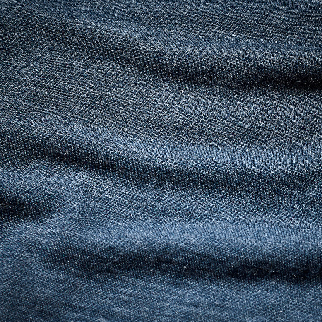 Playera de viaje de trekking de manga corta y lana merino azul para hombre - Image 14