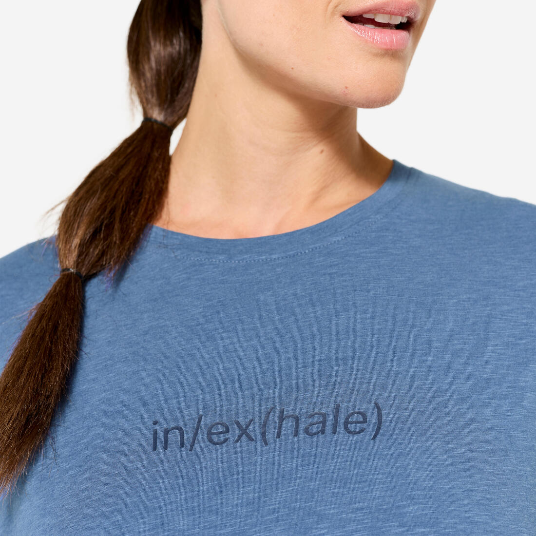 Playera de yoga de manga corta azul para mujer - Image 3