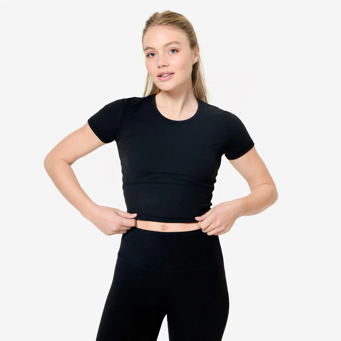 Playera de yoga y pilates suave y elástica negra Breathe