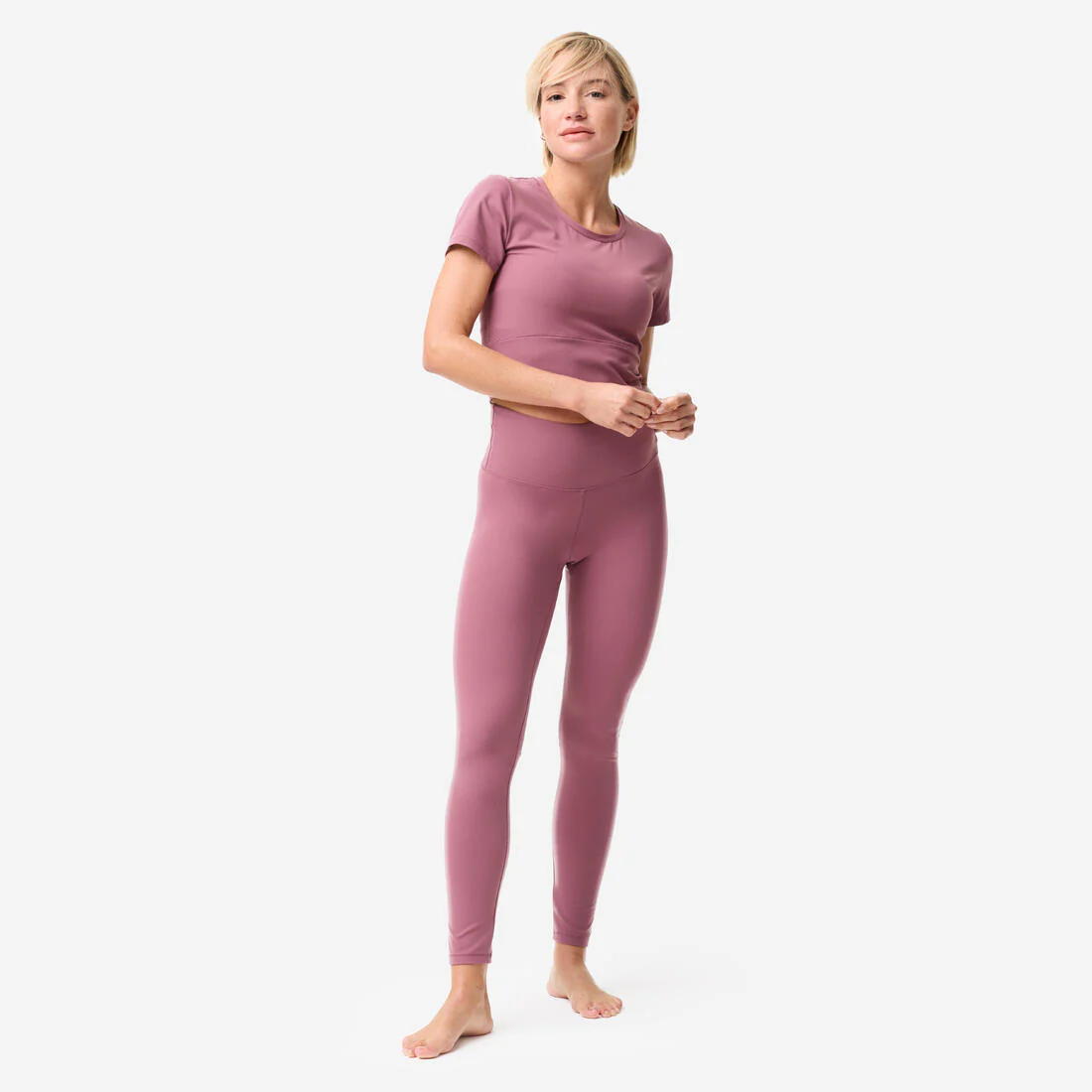 Playera de yoga y pilates suave y elástica negra Breathe - Image 3