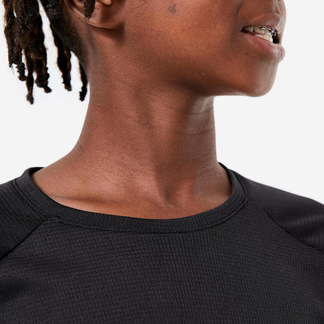 Playera deportiva blanca y lisa para niños - Image 6