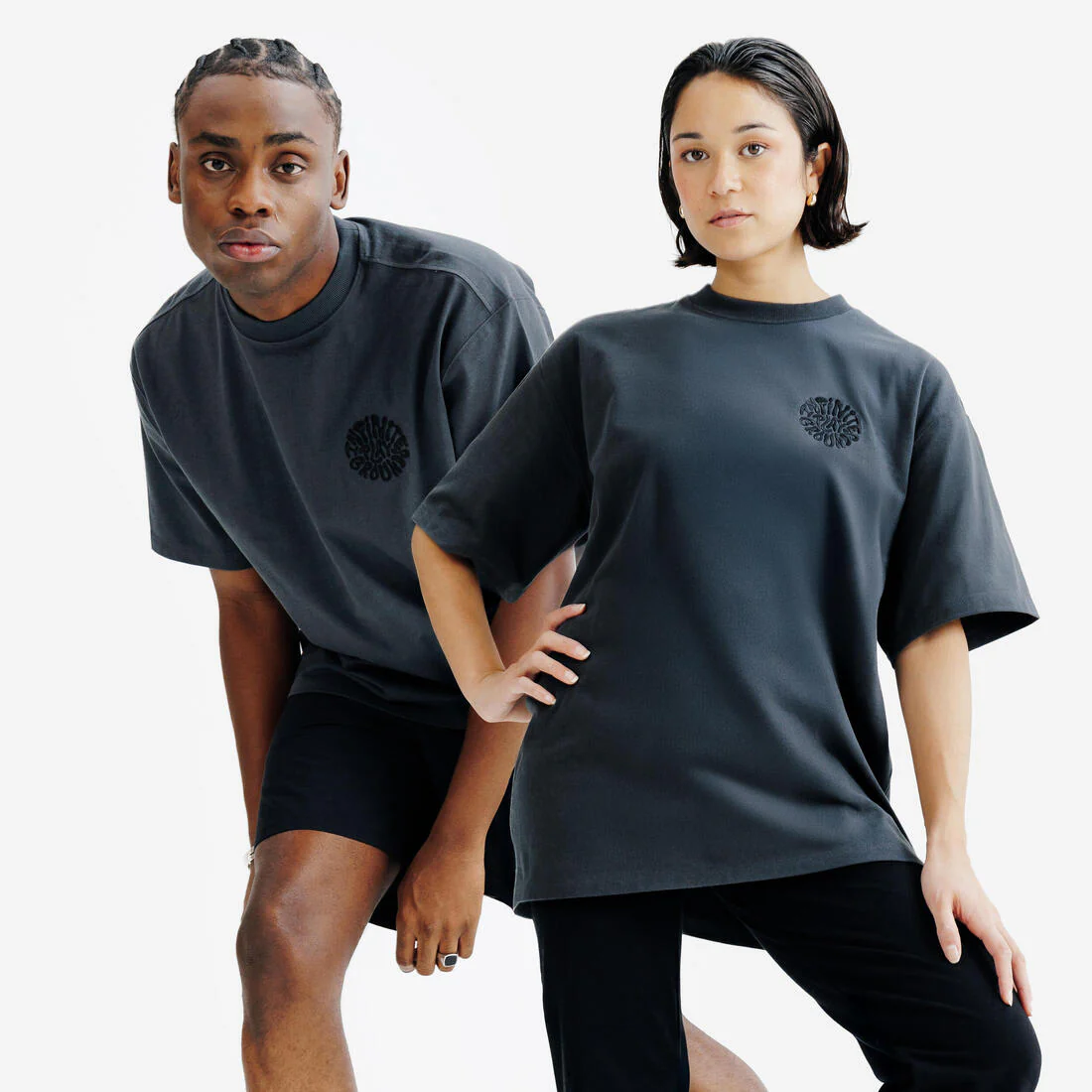 Playera deportiva gris con estampado unisex Elementals