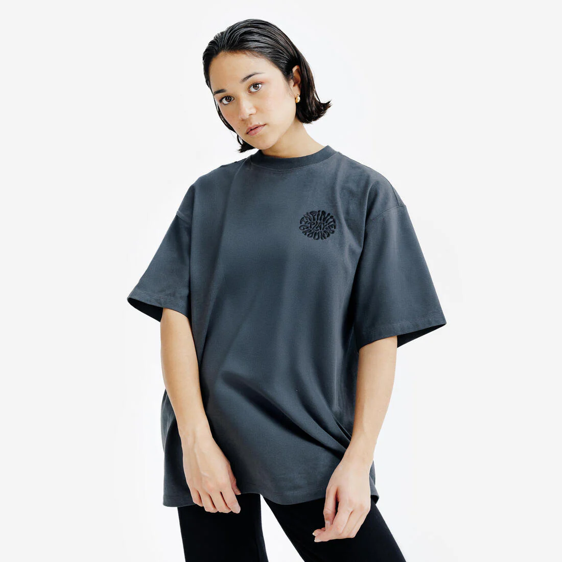 Playera deportiva gris con estampado unisex Elementals - Image 4