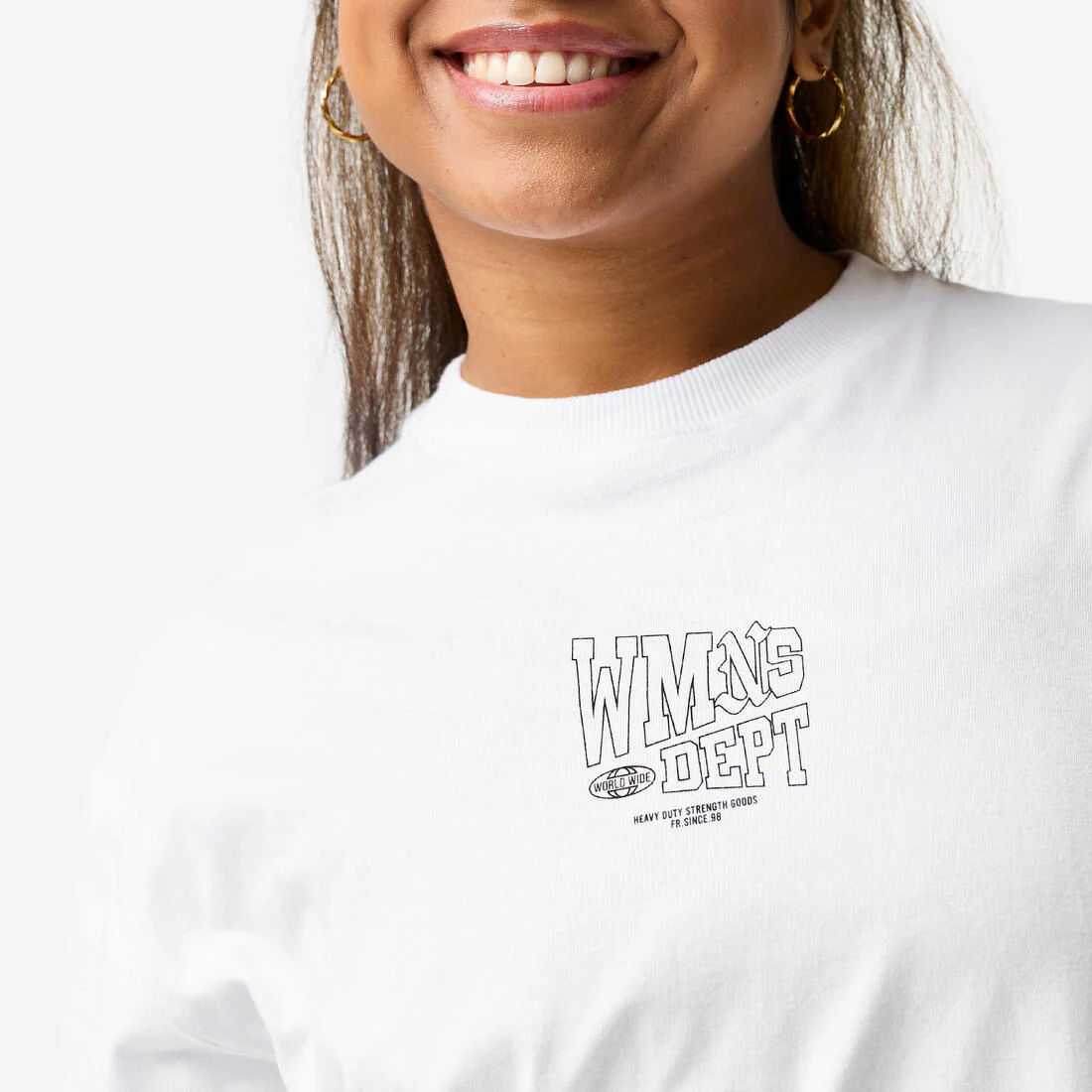 Playera deportiva oversize blanca para mujer - Image 5
