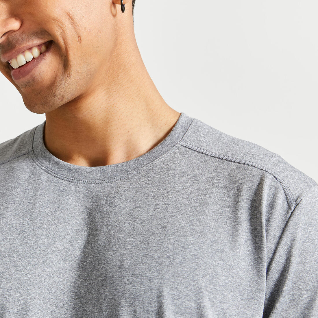 Playera Fitness Essential Hombre Gris Jaspeado Transpirable Cuello Redondo - Image 7