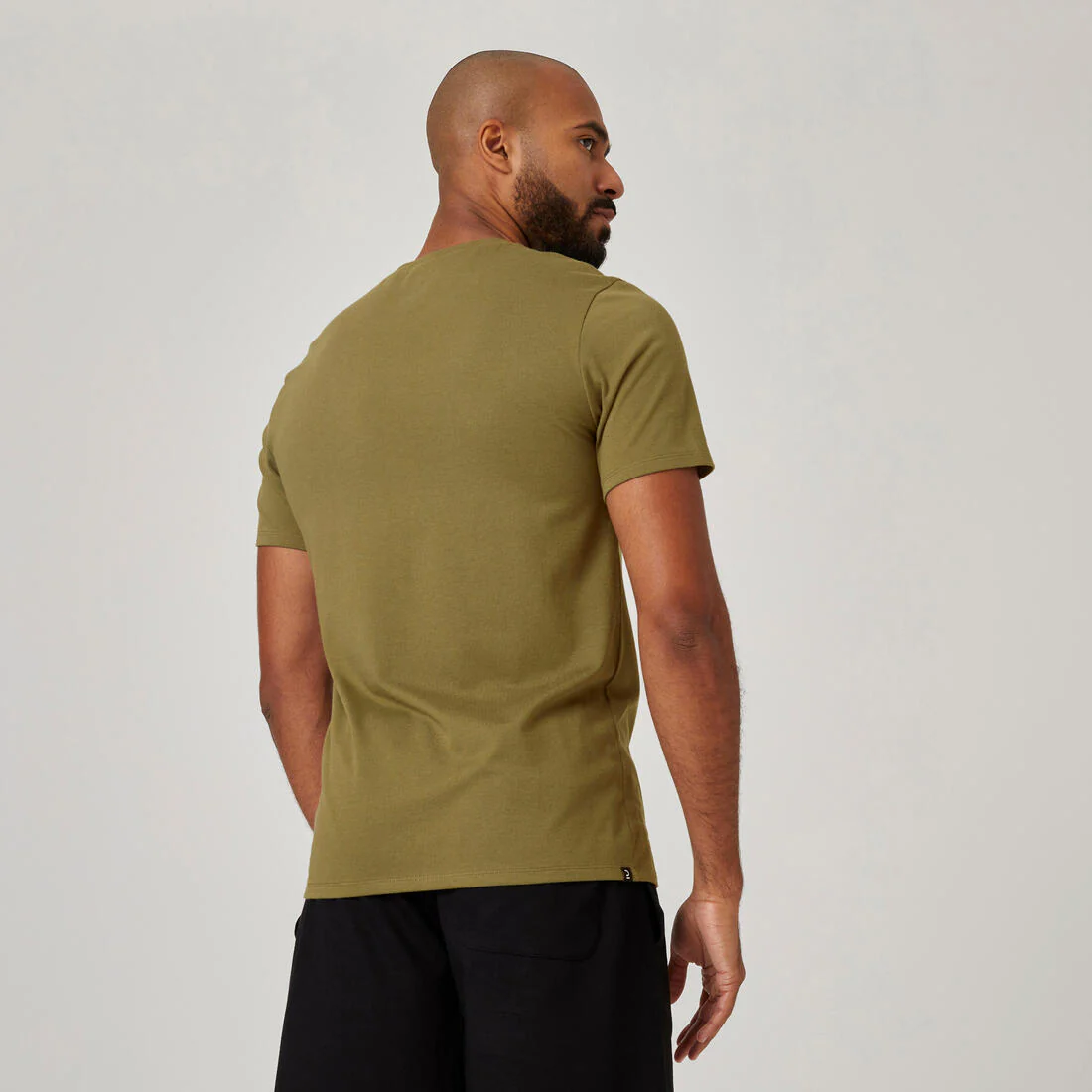 Playera Fitness Hombre Caqui Estampado Manga Corta Ajustada Algodón Cuello Redondo - Image 2