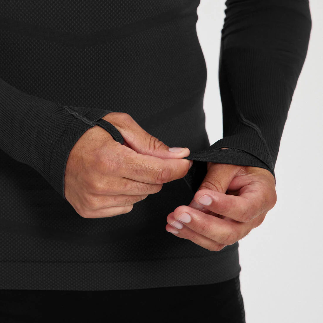 PLAYERA INTERIOR TÉRMICA CUELLO ALTO MANGA LARGA ADULTO NEGRO KEEPDRY 500 - Image 4