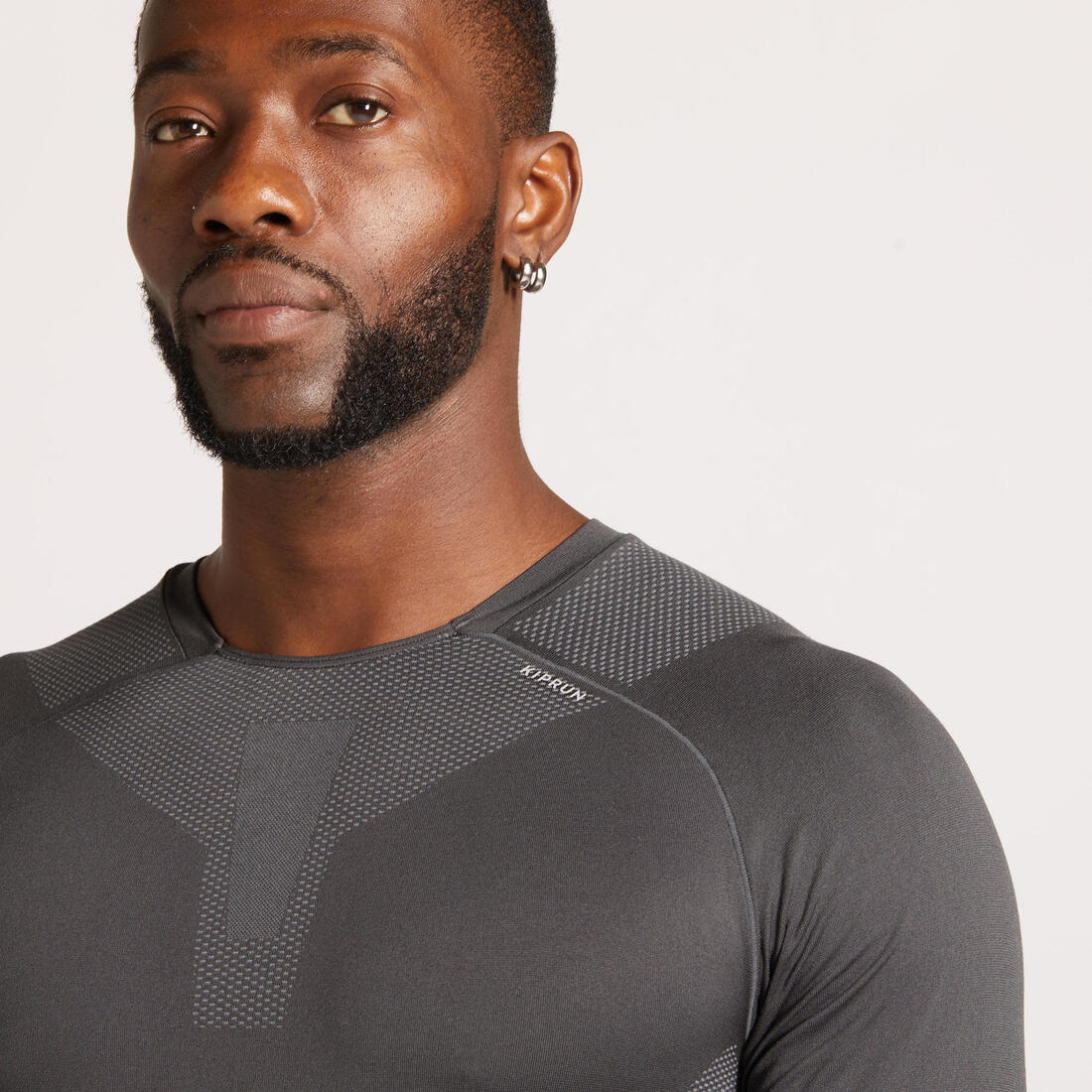 PLAYERA RUNNING MANGA LARGA INVIERNO HOMBRE KIPRUN SKINCARE GRIS - Image 3