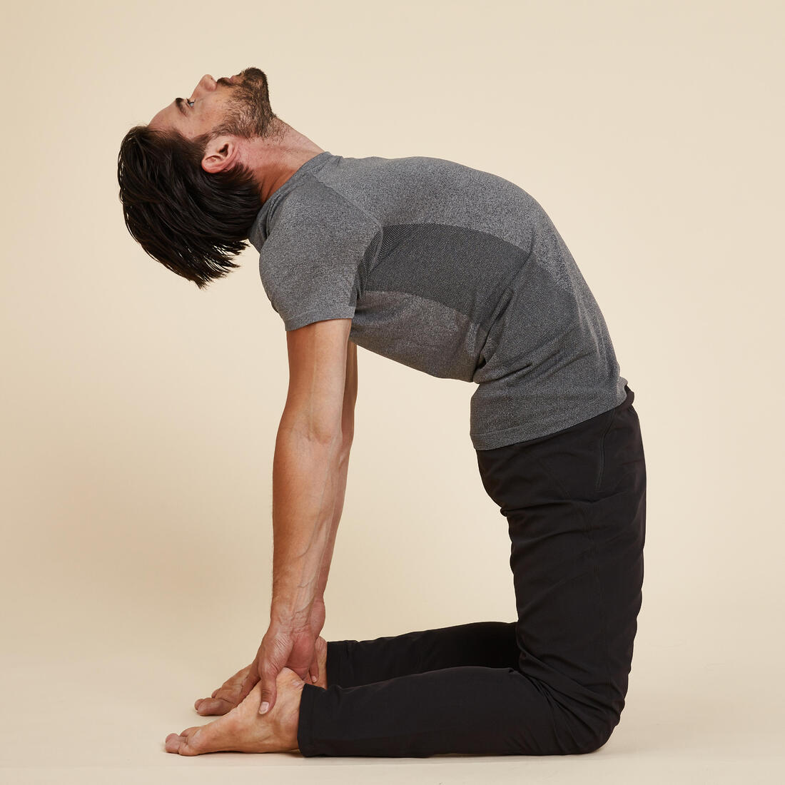 Playera Yoga Dinámico Hombre Gris Claro Manga Corta Seamless Sin Costuras