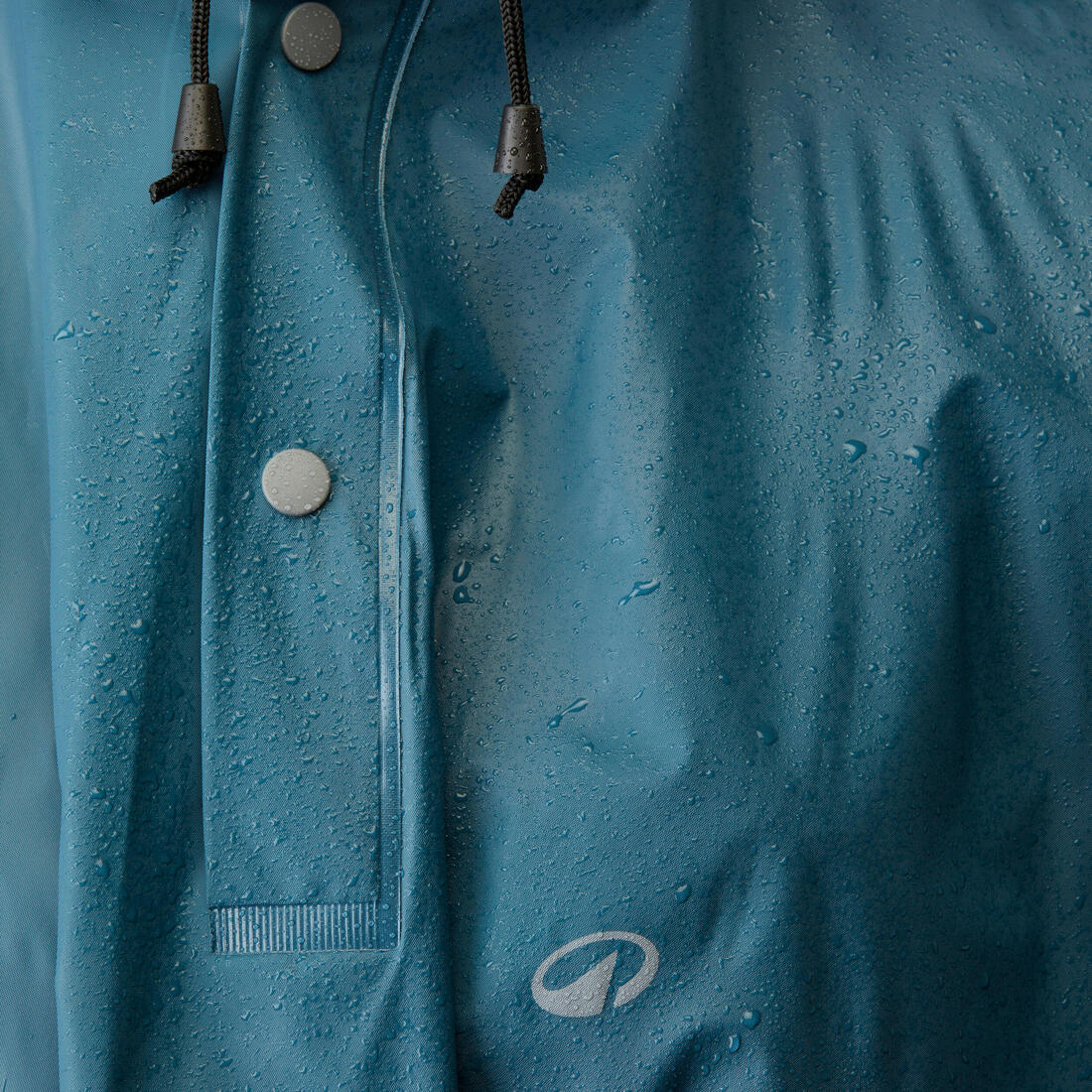 Poncho para la lluvia de senderismo - FORCLAZ MT 50 - 10 L - GRIS - Image 3