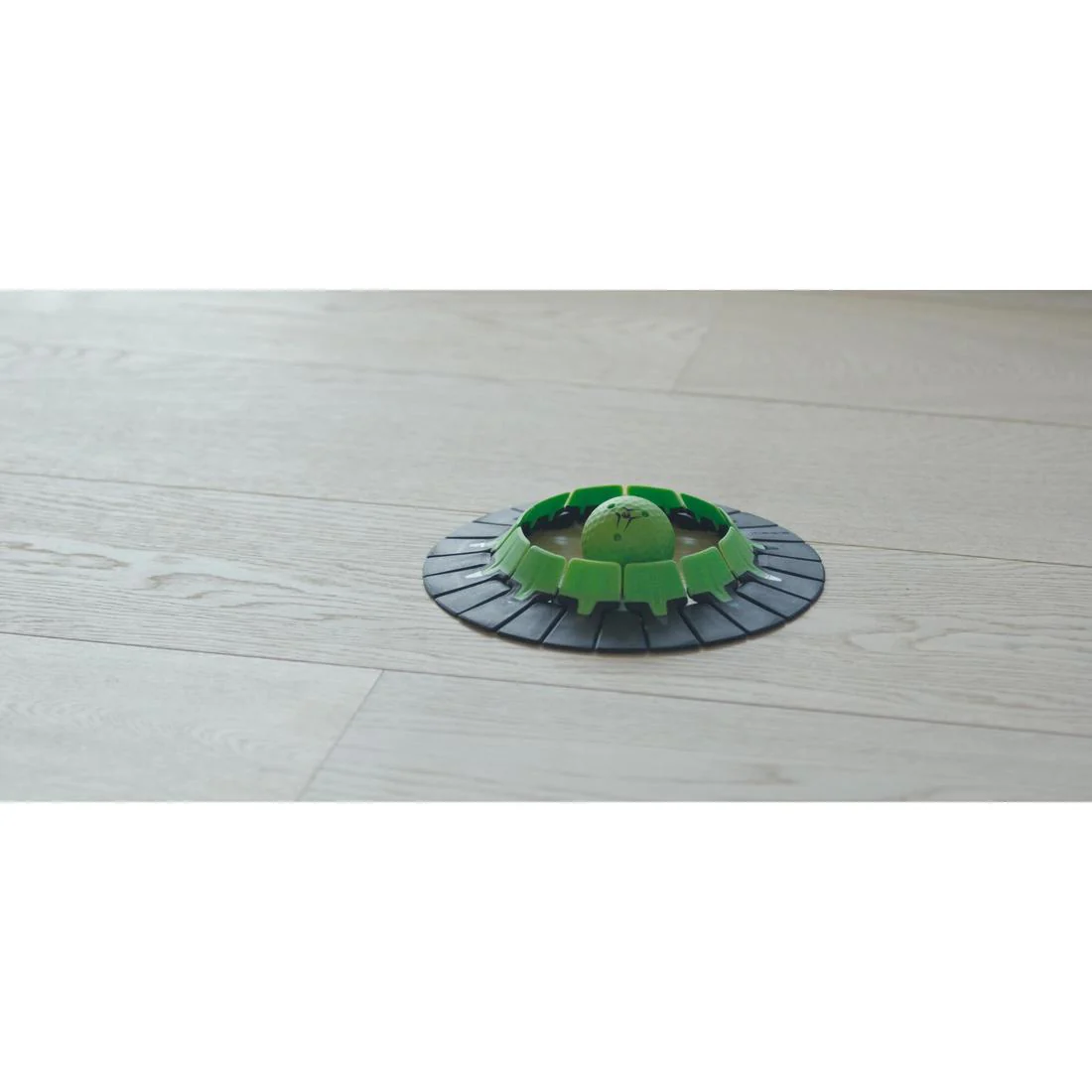Putting Set - Image 11