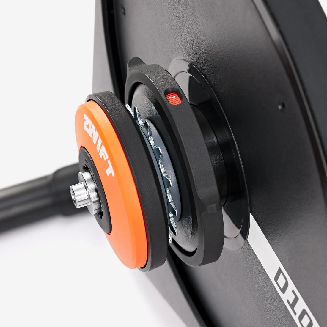 Rodillo de entrenamiento de ciclismo con Zwift Cog & Click Van Rysel D100 - Image 6