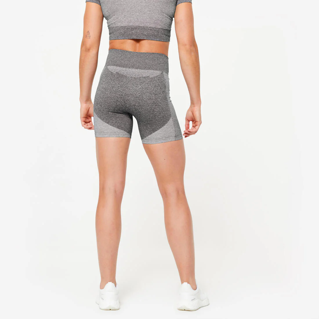 Short de fitness sin costuras de tiro alto negro - Image 4