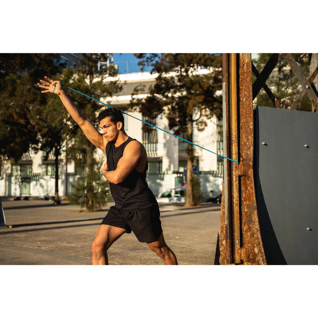 Short de fitness y cardio transpirable básico negro para hombre - Image 6