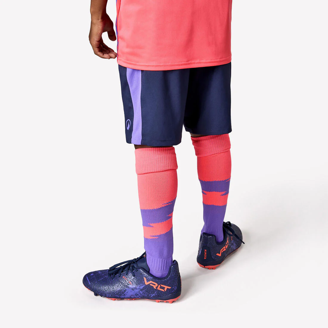 Short de futbol azul con banda roja para niño Viralto - Image 19