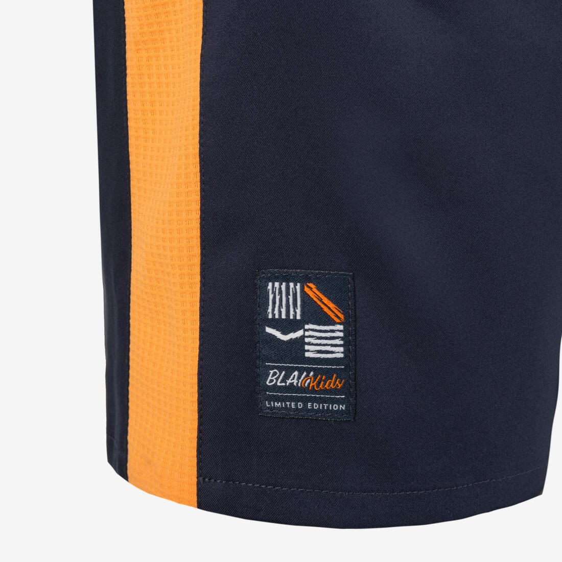 Short de futbol azul marino con naranja para niños - Image 5