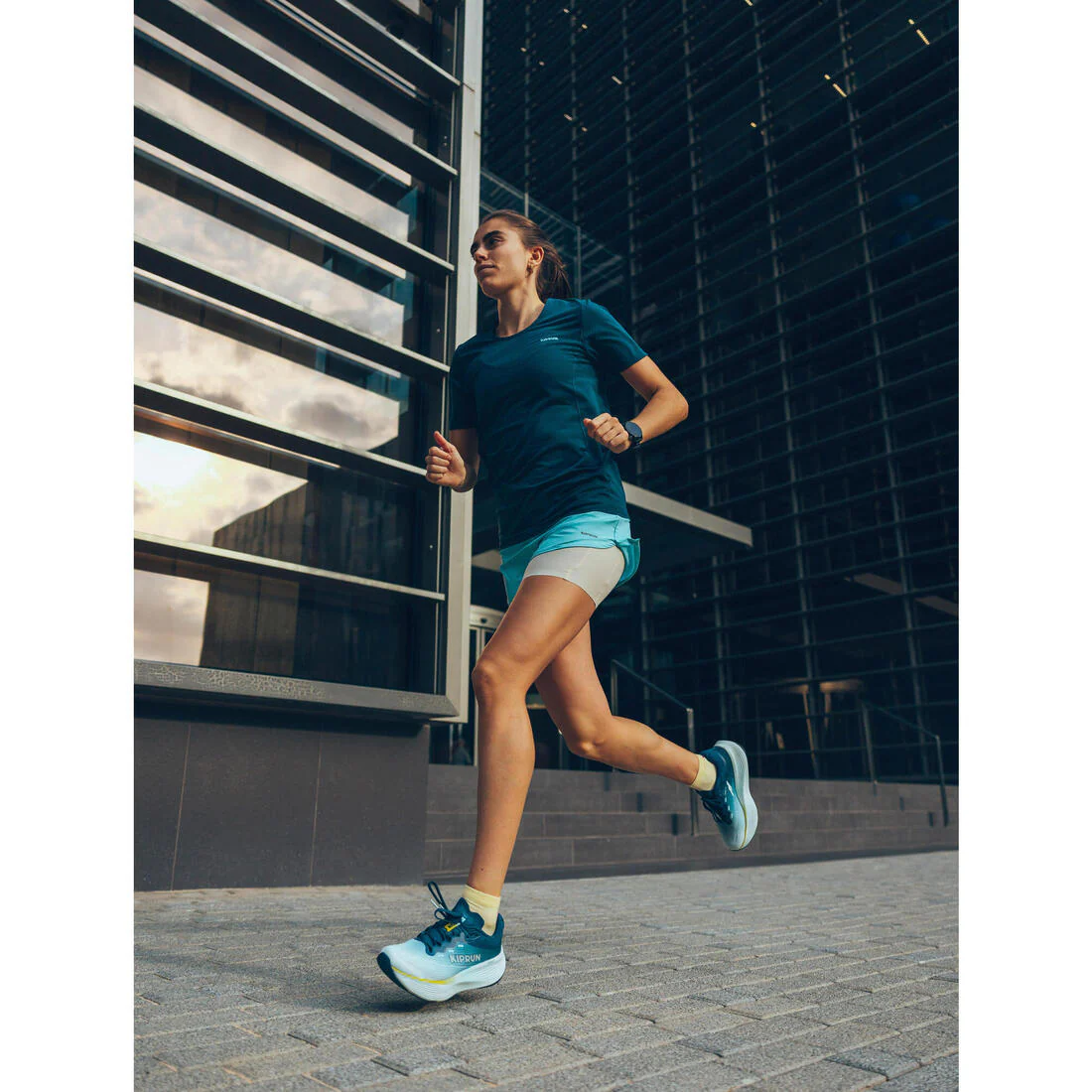 Short de running 2 en 1 para mujer Kiprun Run 500 Confort - Image 15