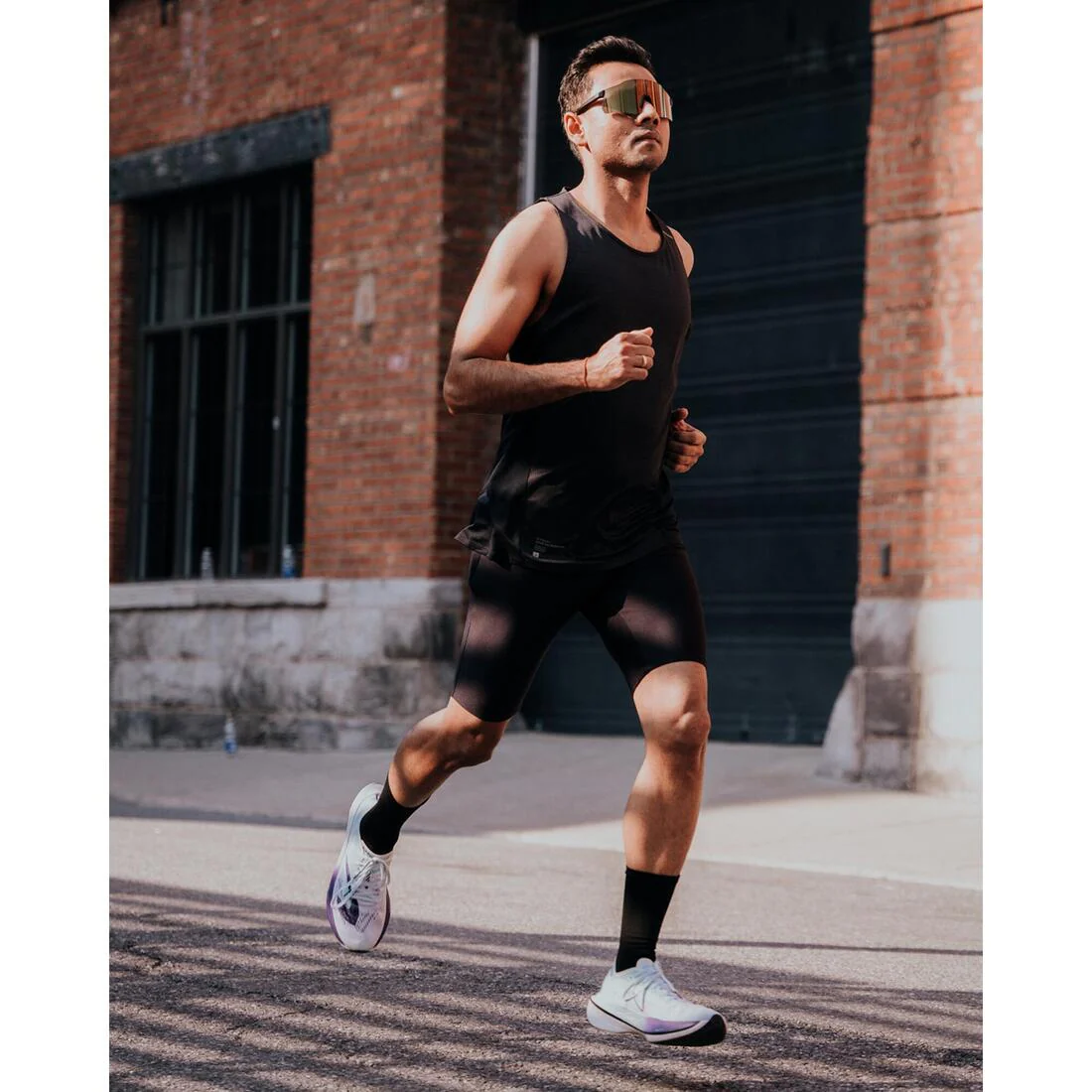 Short de running negro para hombre Kiprun Run 100 - Image 10