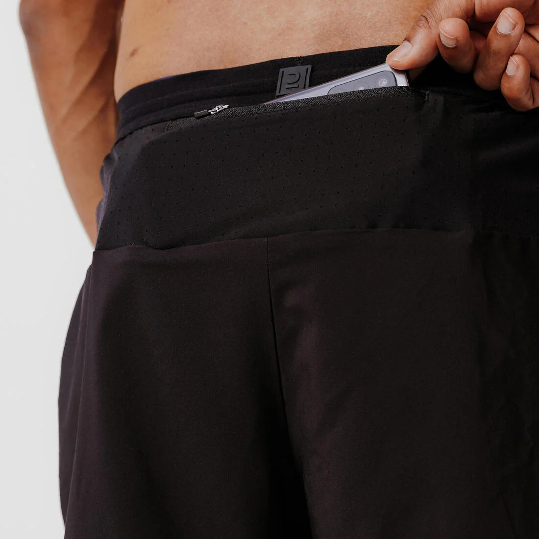 Short de running transpirable negro para hombre Kiprun Run 500 Dry - Image 7