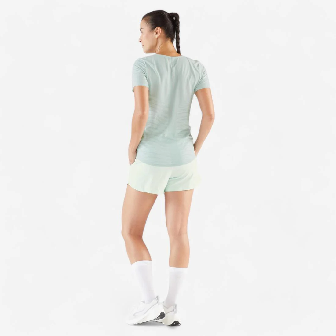 Short de running y trail transpirable verde para mujer Kiprun Run 500 - Image 3
