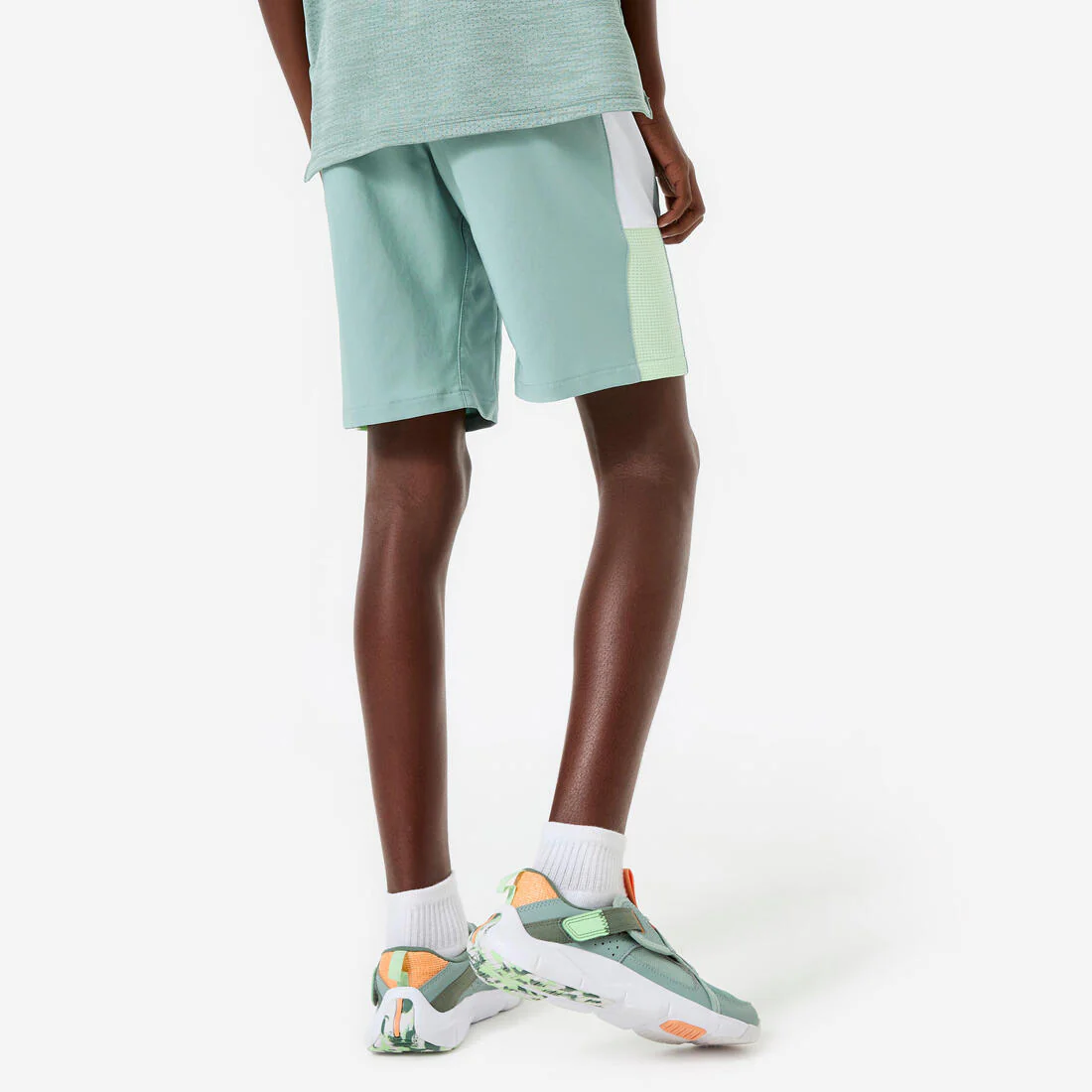 Short para múltiples deportes transpirable azul, blanco y negro para niños - Image 12