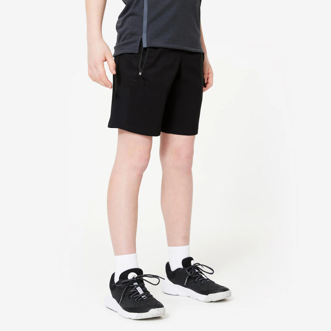 Short para múltiples deportes transpirable azul, blanco y negro para niños - Image 2