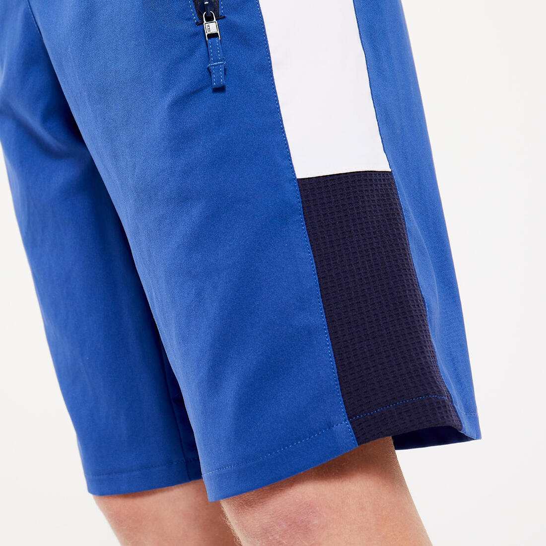 Short para múltiples deportes transpirable azul, blanco y negro para niños - Image 8