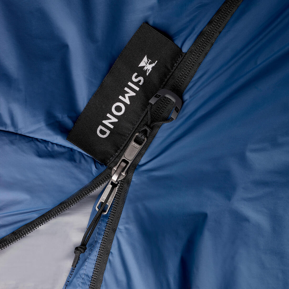 Sleeping bag de trekking sintético, acoplable y compacto para 15 °C MT500 - Image 5