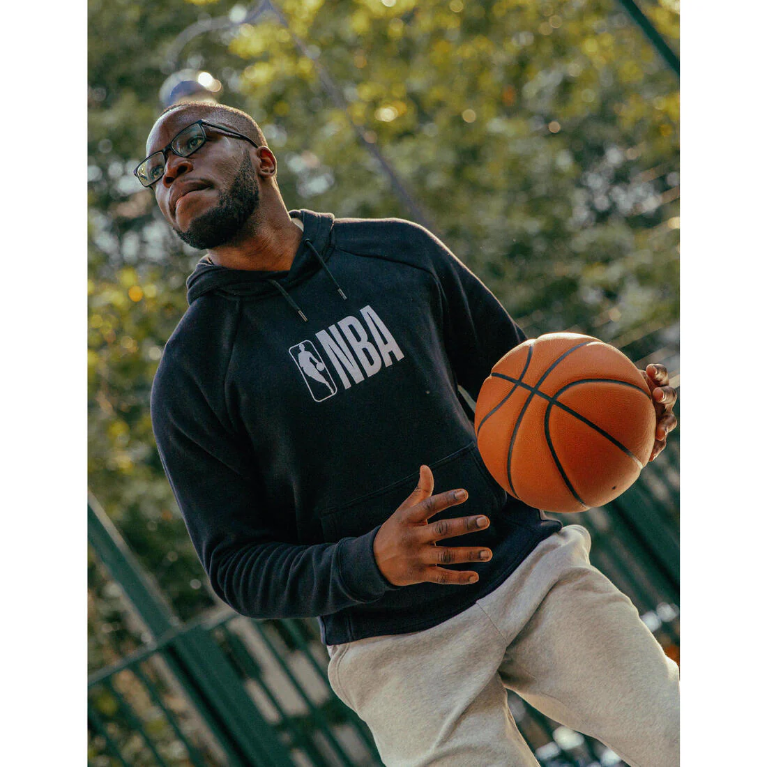 Sudadera de básquetbol con capucha negra unisex NBA 900 AD - Image 12