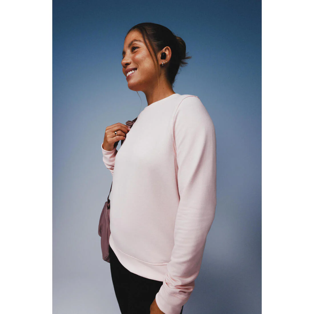 Sudadera de fitness de cuello redondo rosa claro para mujer - Image 7