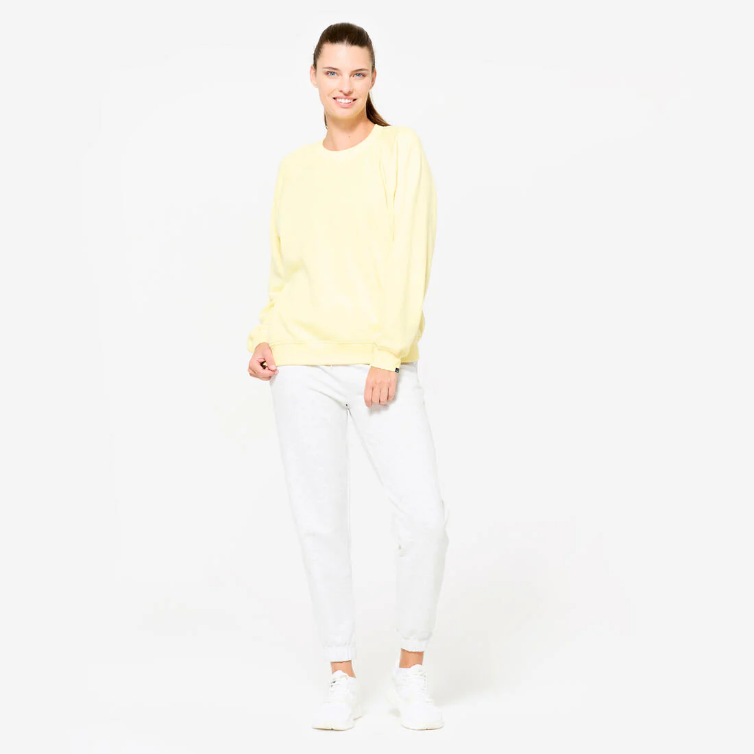 Sudadera de fitness de muletón amarilla para mujer - Image 3