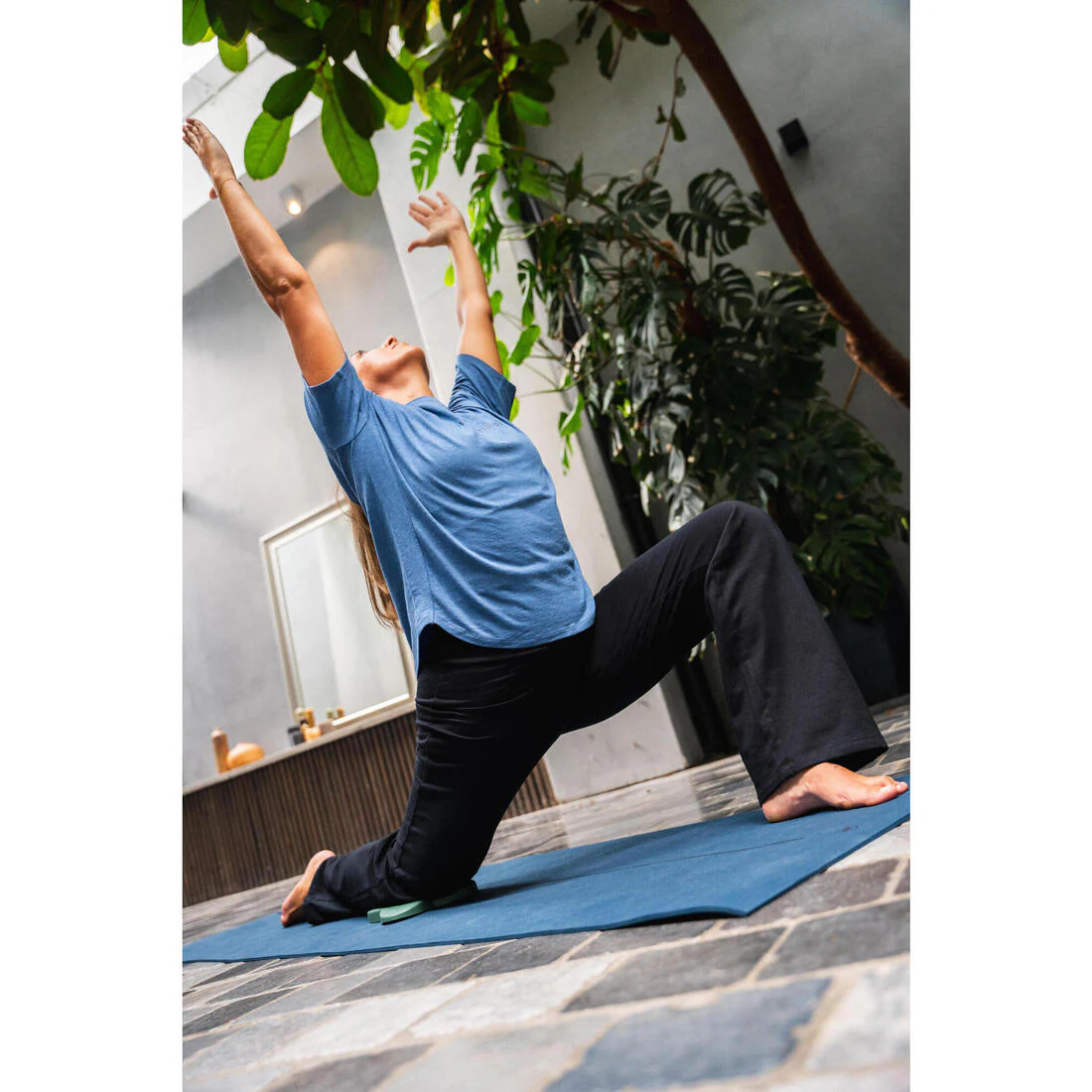 Tapete de yoga de iniciación azul oscuro de 180 cm x 50 cm x 5 mm - Image 13