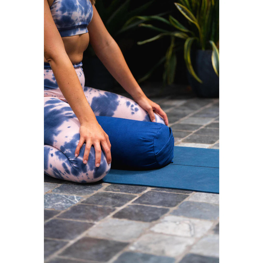Tapete de yoga de iniciación azul oscuro de 180 cm x 50 cm x 5 mm - Image 15