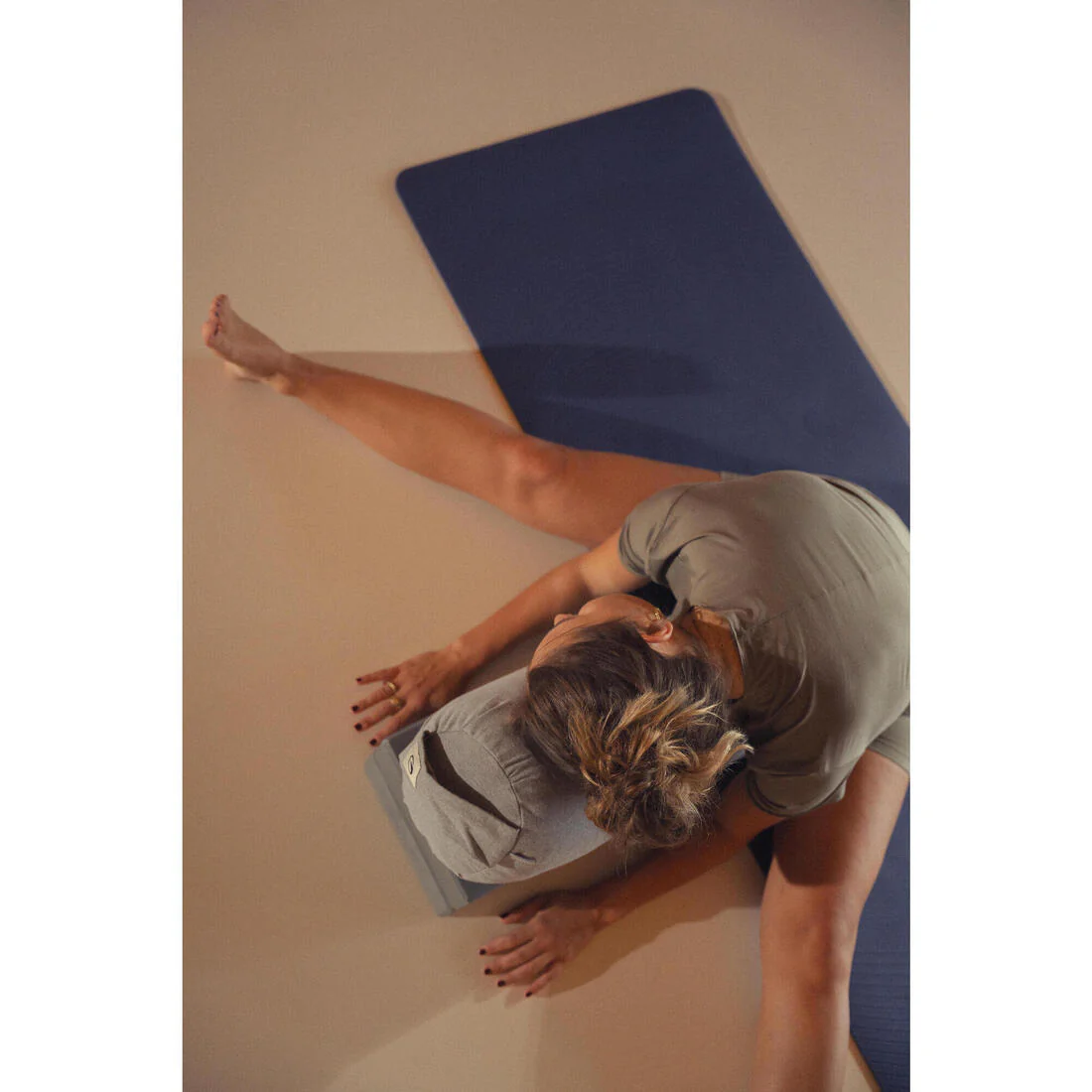 Tapete de yoga suave y adeherente de 5 mm de grosor Confort - Image 20