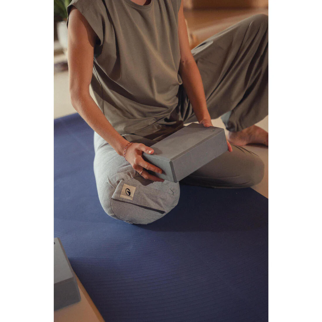 Tapete de yoga suave y adeherente de 5 mm de grosor Confort - Image 22