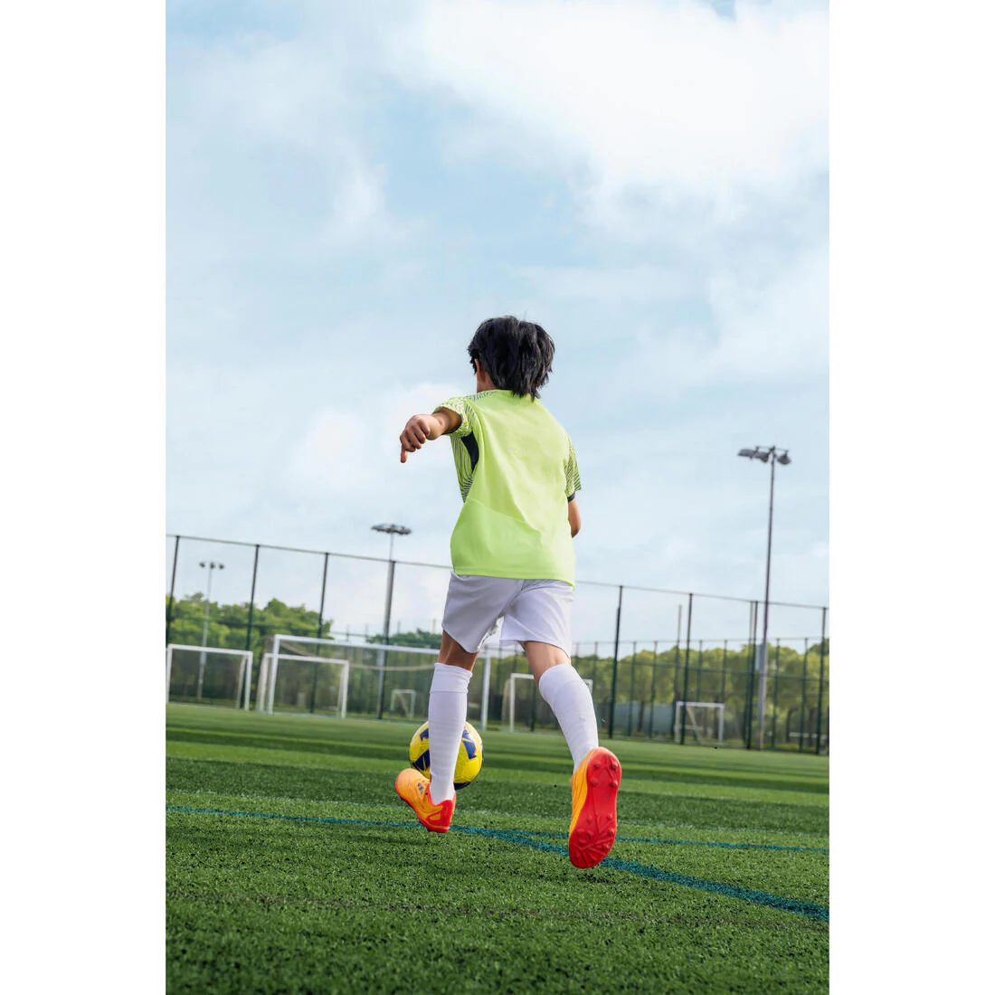 Tenis de fútbol con cierre de contacto Easy AG/FG rojos para niños 160 - Image 23