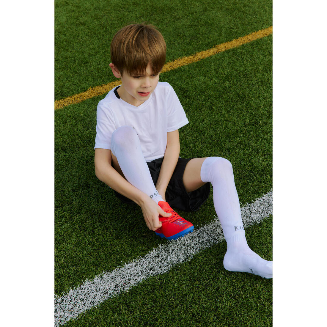 Tenis de fútbol con cierre de contacto Easy AG/FG rojos para niños 160 - Image 25