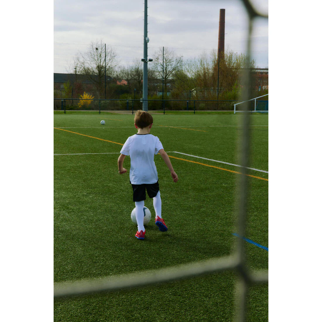 Tenis de fútbol con cierre de contacto Easy AG/FG rojos para niños 160 - Image 30