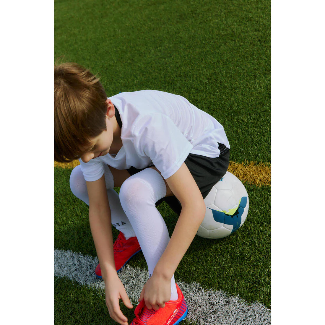 Tenis de fútbol con cierre de contacto Easy AG/FG rojos para niños 160 - Image 32