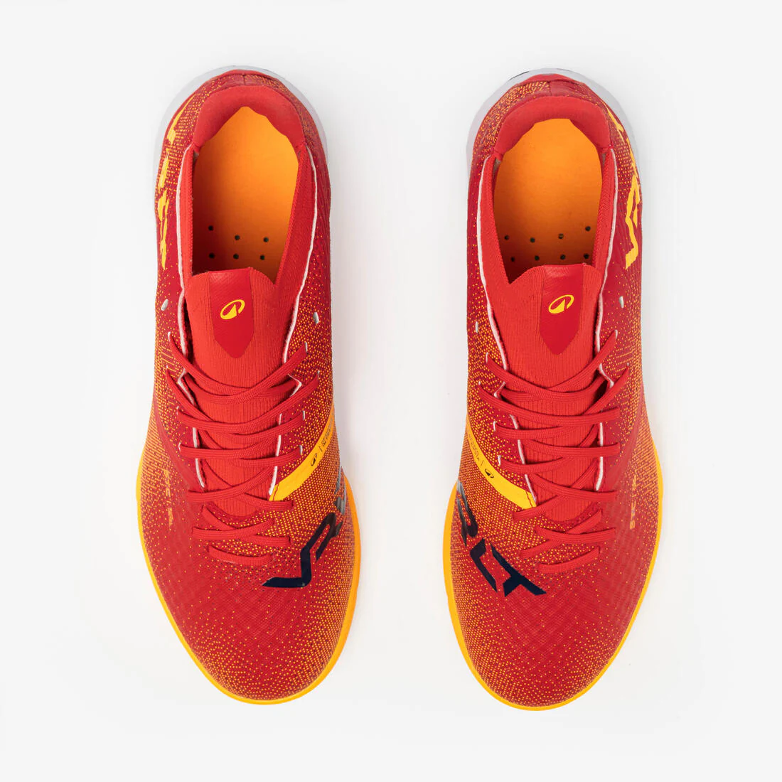 Tenis de futbol con tecnología 3D Air Mesh rojos Viralto III Turf TF - Image 9