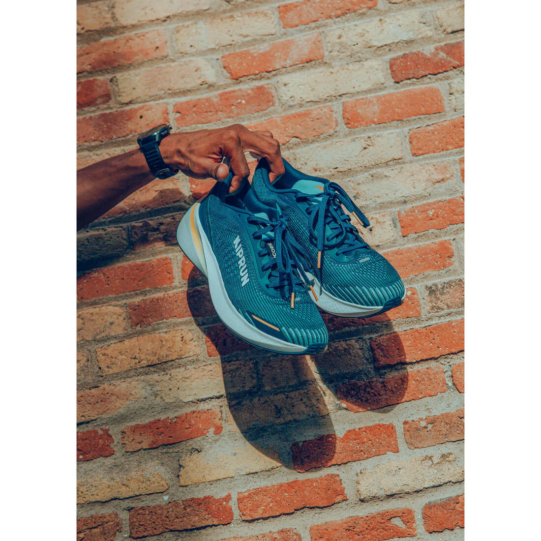 Tenis de running negro con para hombre Kiprun Kipcore - Image 35