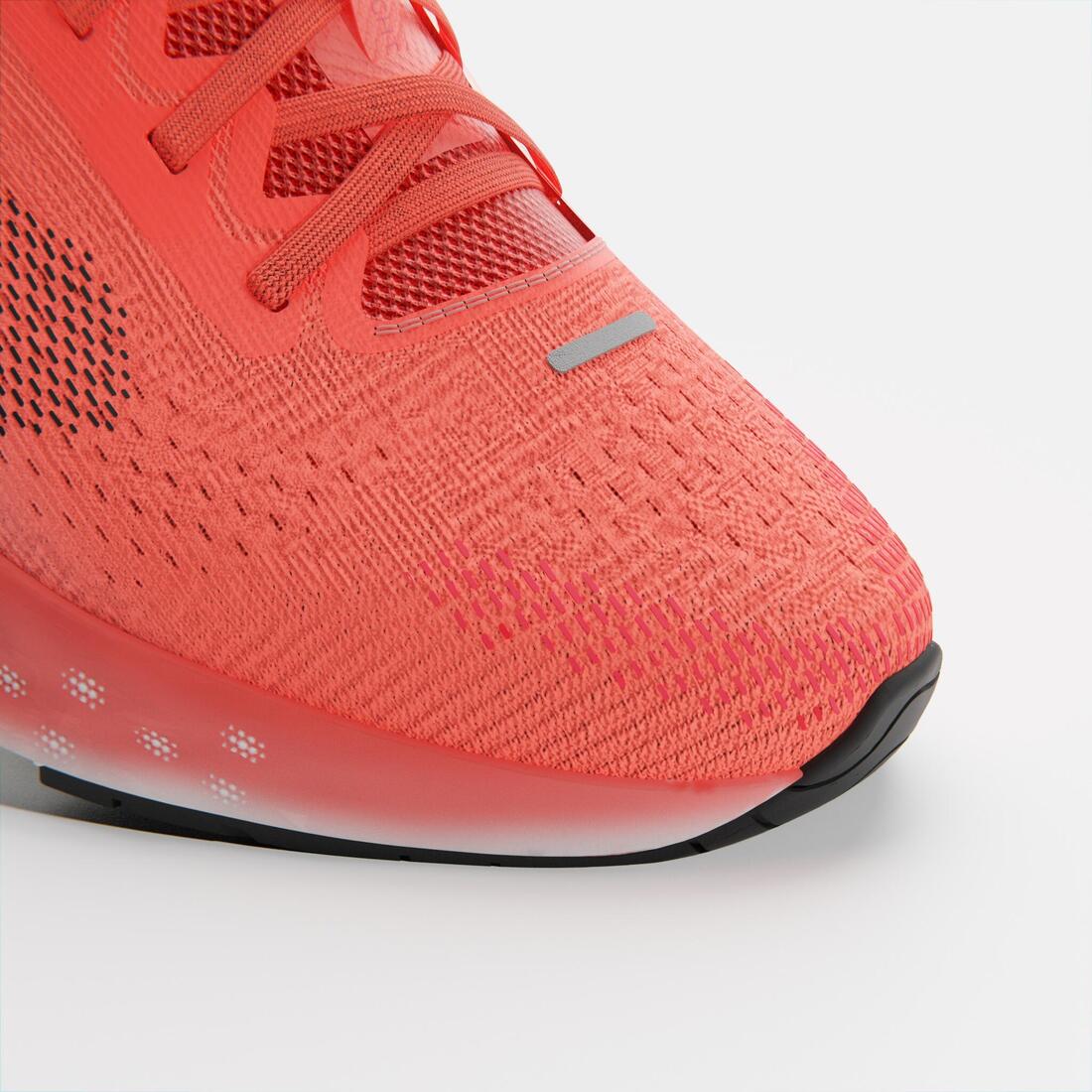 Tenis de running rojo coral para mujer Kiprun KD900 Light - Image 5
