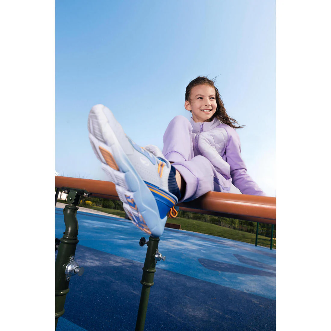 Tenis deportivos de calzado fácil azul marino para niños Playful Easy - Image 11