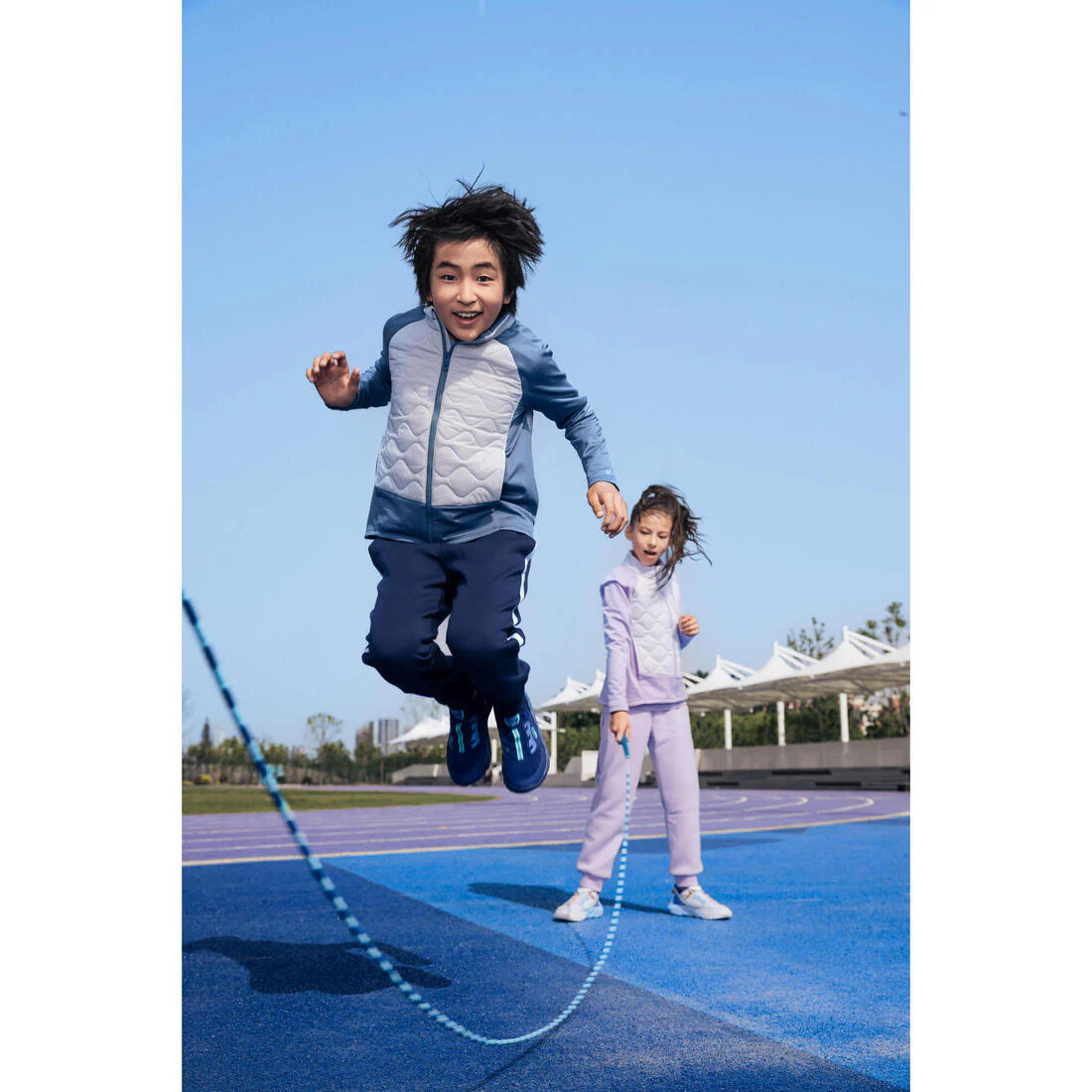Tenis deportivos de calzado fácil azul marino para niños Playful Easy - Image 22