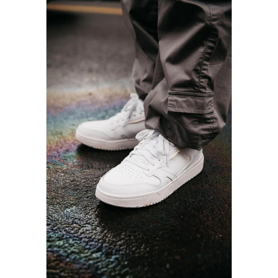 Tenis deportivos de piel blancos para hombre CJ80 - Image 21