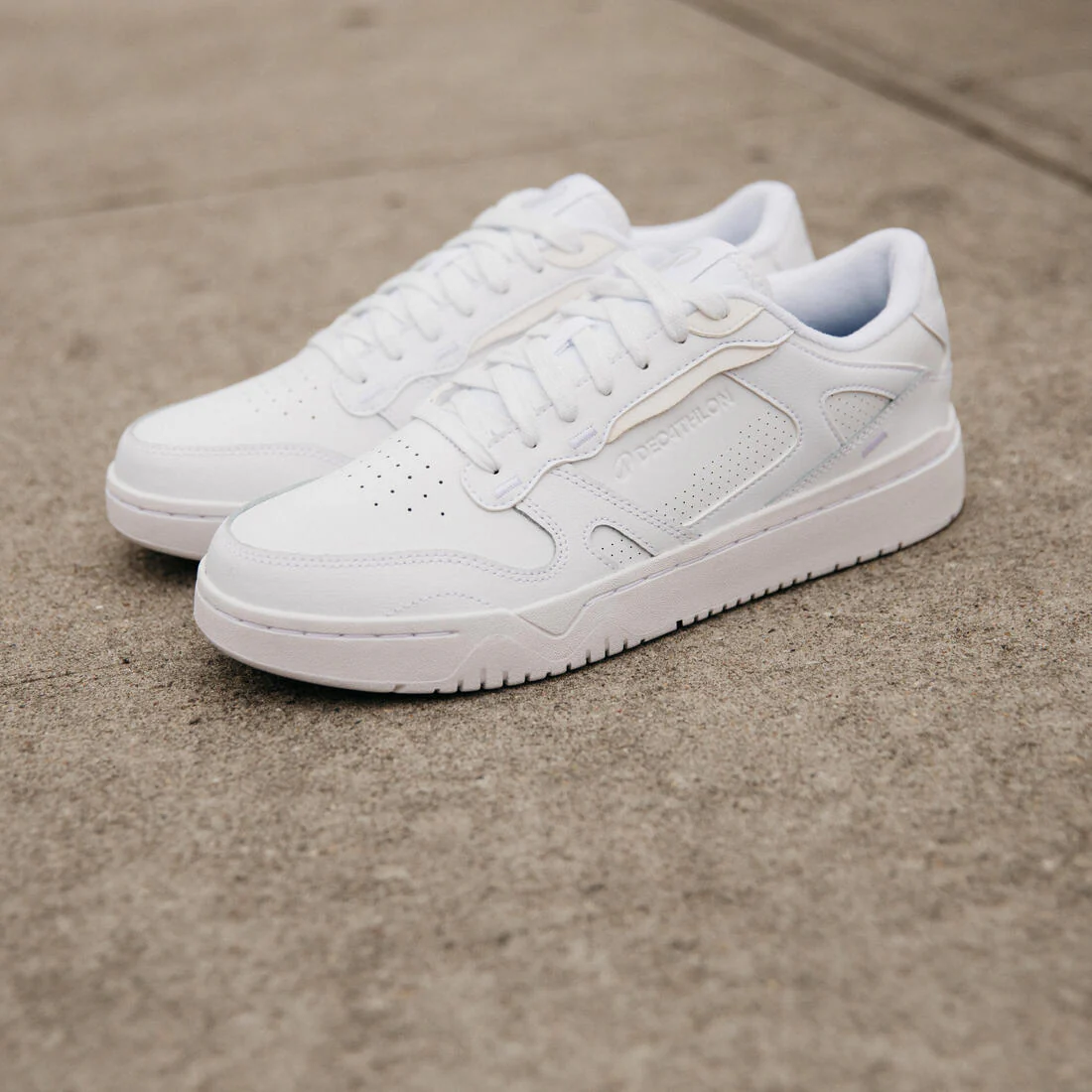 Tenis deportivos de piel blancos para hombre CJ80 - Image 23