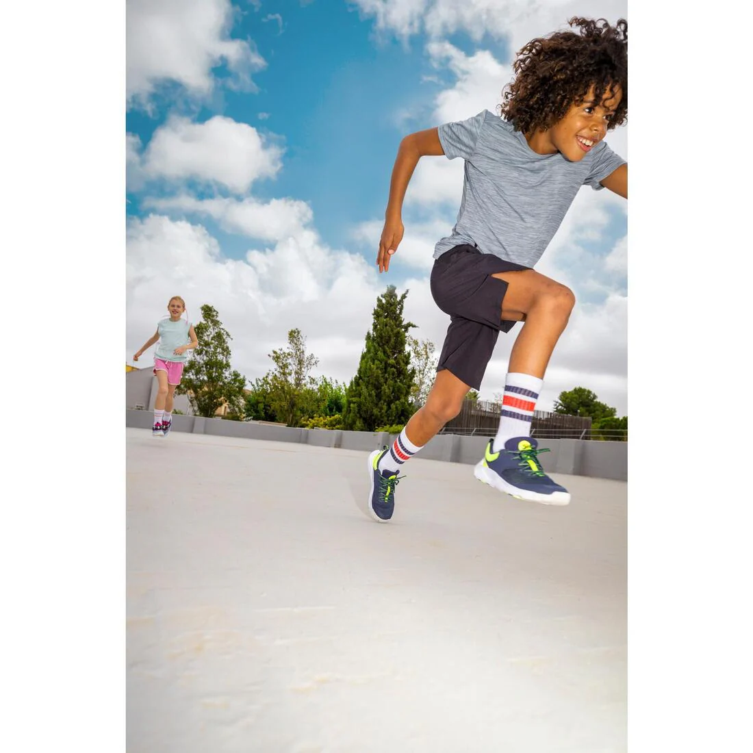 Tenis deportivos ligeros con agujetas azul con para niños Playful Fast - Image 14
