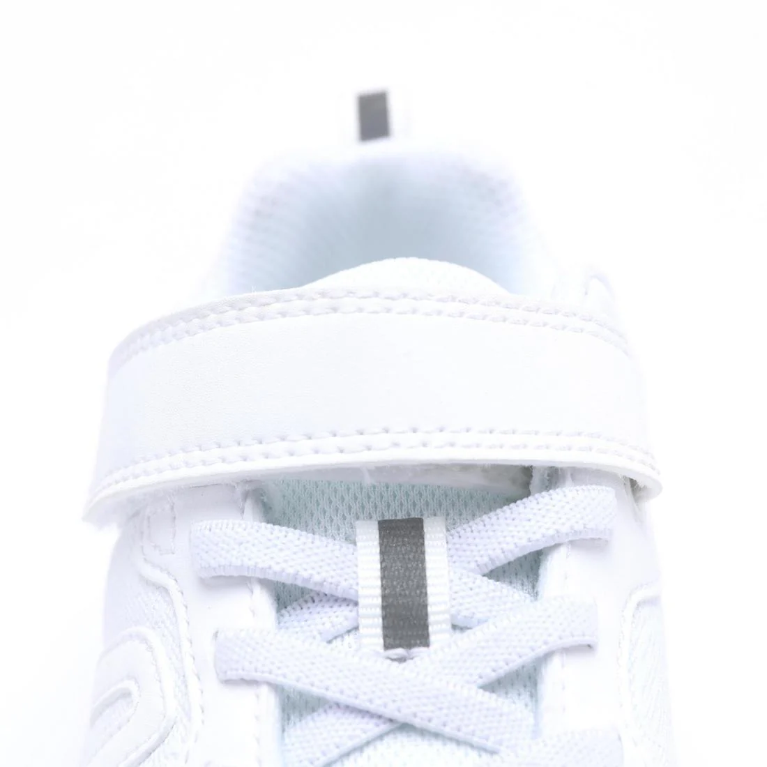 Tenis ligeros con velcro para niños Soft 140 - Image 32
