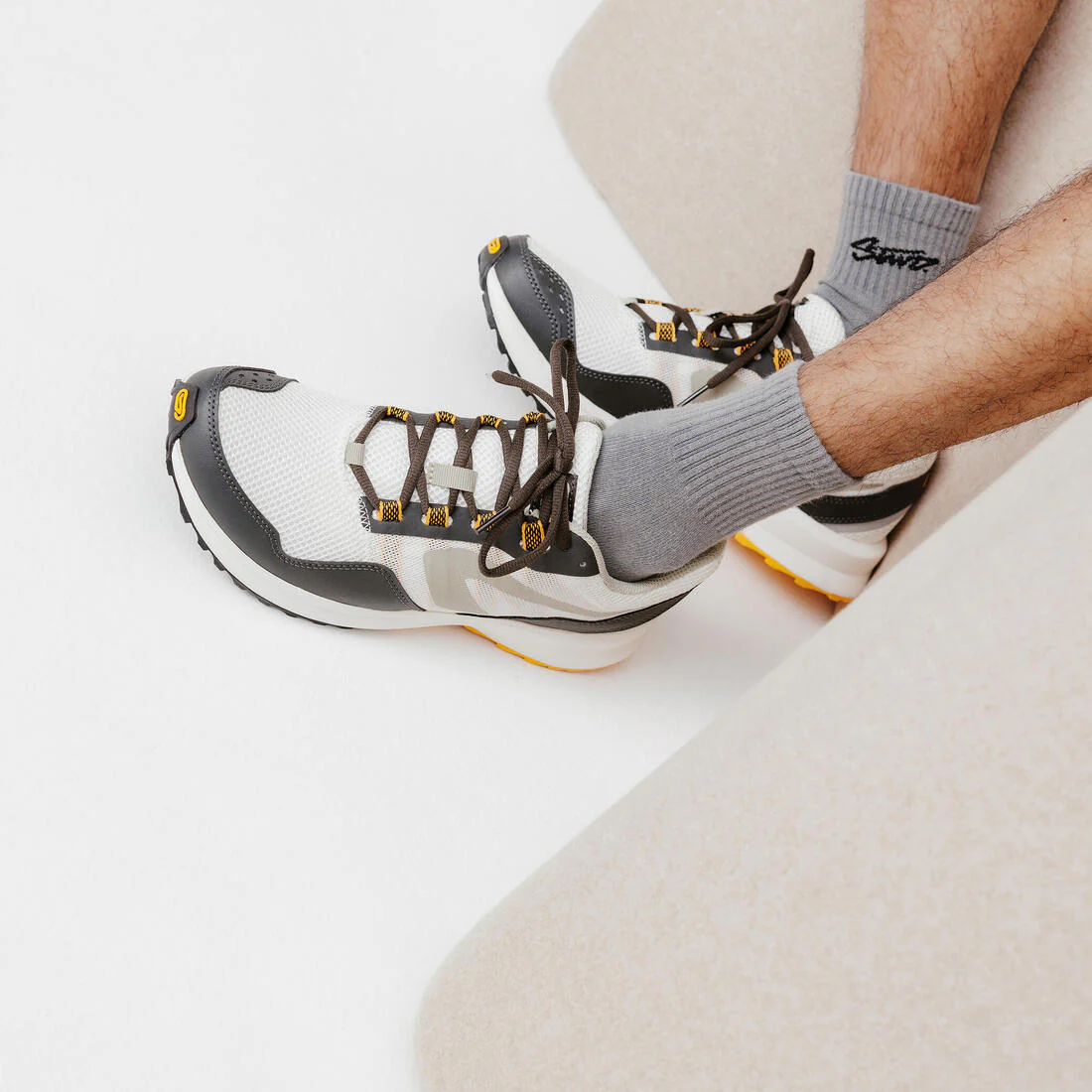 CALZADO DE RUNNING HOMBRE RUN ACTIVE GRIP CAQUI BLANCO ROTO - Image 10